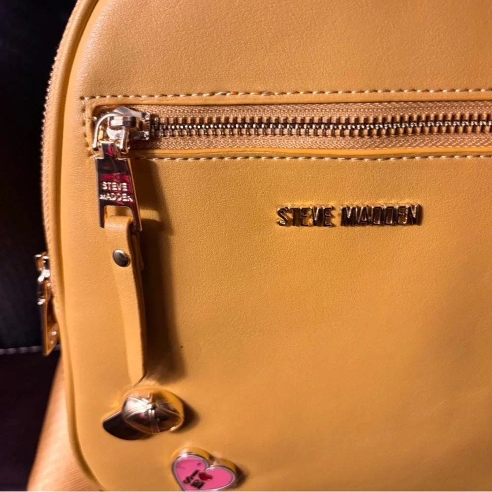Steve Madden BBLogo Mustard Yellow Mini Backpack w sneaker charm & fun pins - Picture 8 of 8